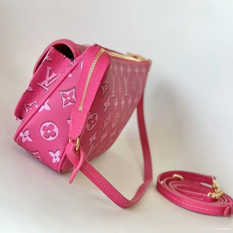 Fashionrep LV Bag 2209HT0003 0625